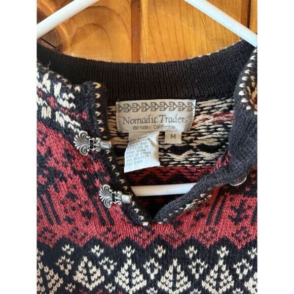 Women's Medium Nordic style sweater red, black, reindeer Nomadic Traders - Picture 4 of 4